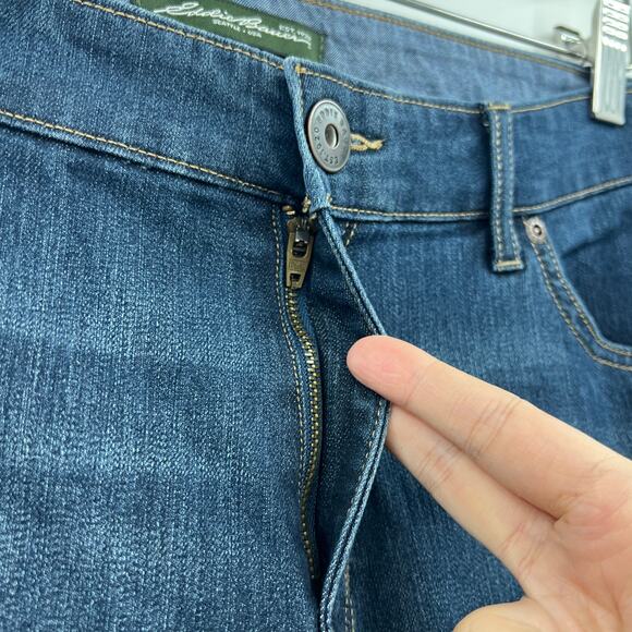 Eddie Bauer 14 / 32 LONG Dark Wash Blue Jeans Straight Leg Stretch SU5098 - Picture 5 of 11